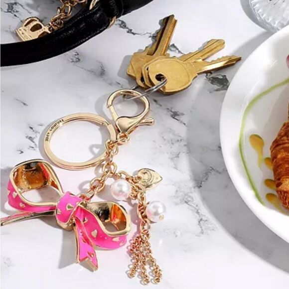 Juicy Couture Bow Bag Charm/Keychain - Picture 5 of 9